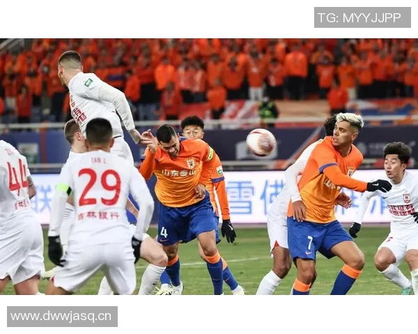 热议中超联赛最新赛季争冠格局